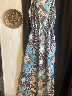 Sleeveless Paisley Print Maxi Dress in Blue